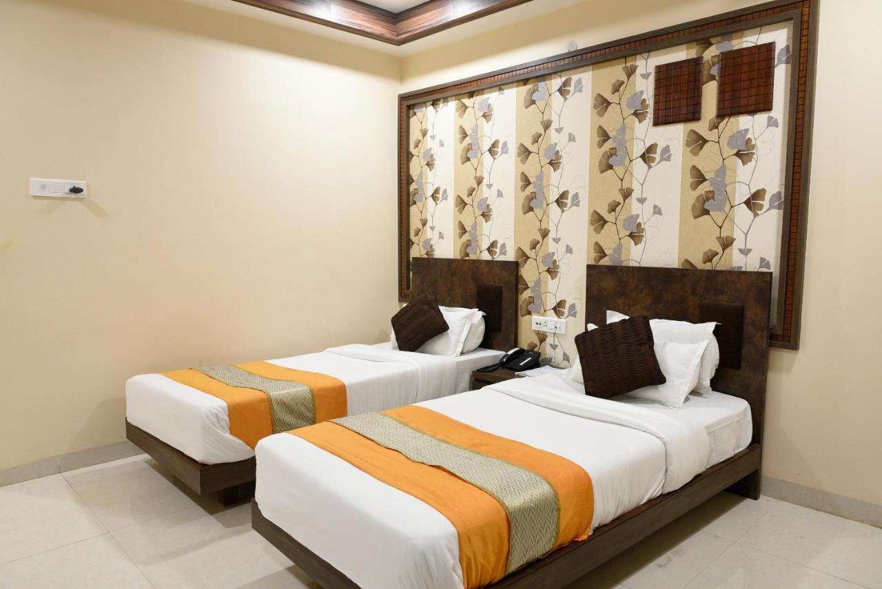 Hotel Rituraj กูวาฮาติ ภายนอก รูปภาพ