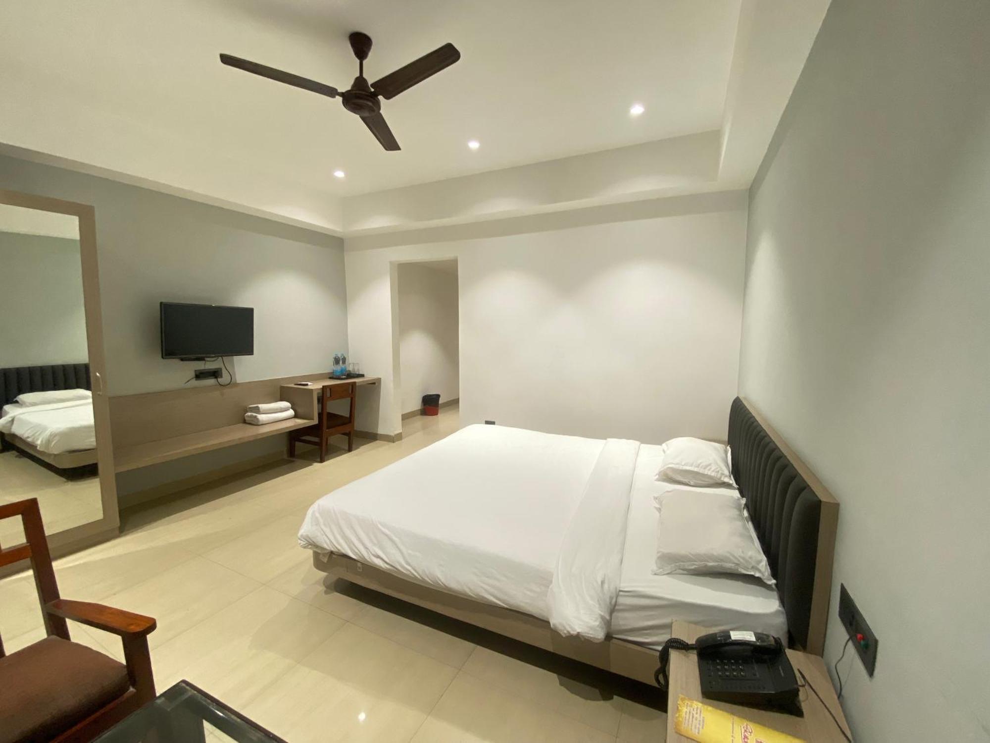 Hotel Rituraj กูวาฮาติ ภายนอก รูปภาพ